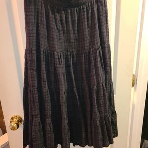 Lauren Conrad maxi skirt; black; size M
